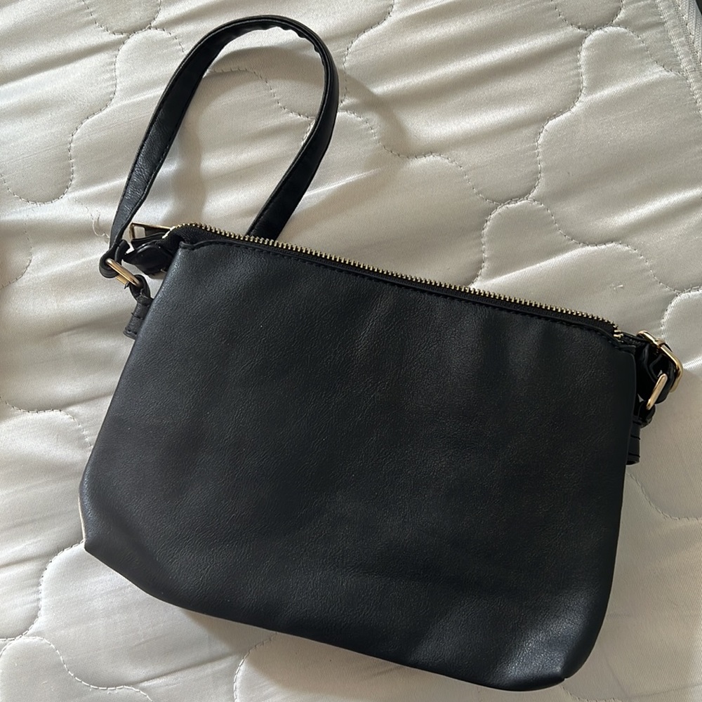 Crossbody - Picture 2 of 3